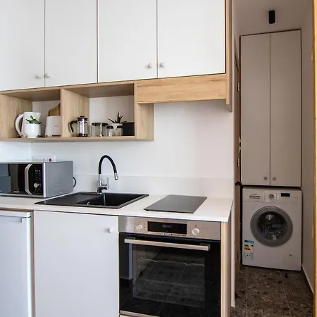 Phaedrus Living Seaview Modern Flat Lighthouse 52