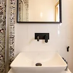 Lh Modern Apartment Paphos