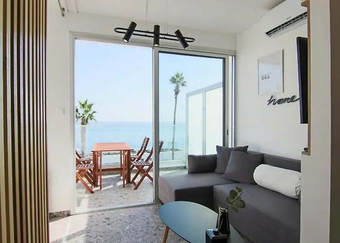 Phaedrus Living Seaview Modern Flat Lighthouse 52 *