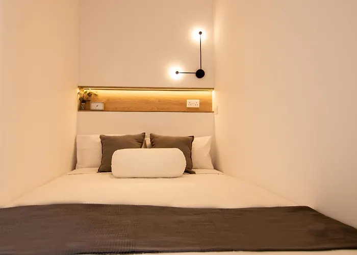 Phaedrus Living Seaview Modern Flat Lighthouse 52 * パ フォス