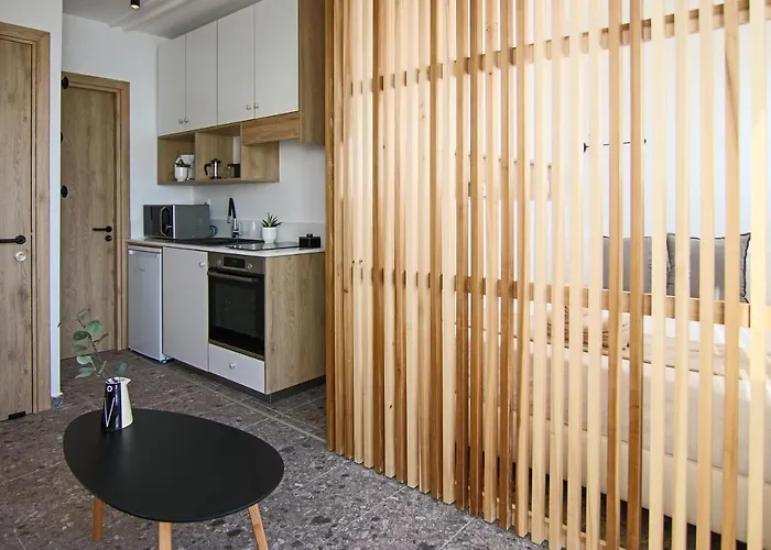 Phaedrus Living Seaview Modern Flat Lighthouse 52